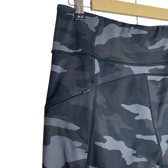 Athleta Contender 7/8 Tight Womens Large Camo Leggings Zip Pockets Workout Gym - Picture 7 of 13